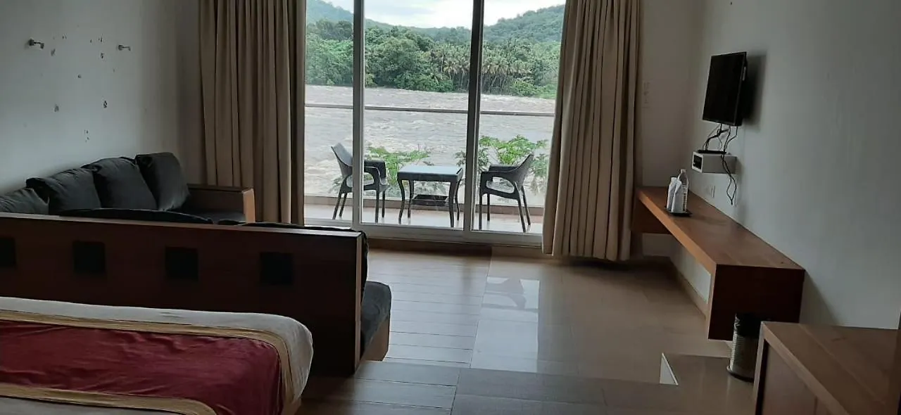 Athirapilly River Resort Athirappilly 3*,