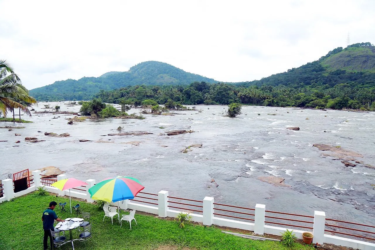 Athirapilly River Resort Athirappilly