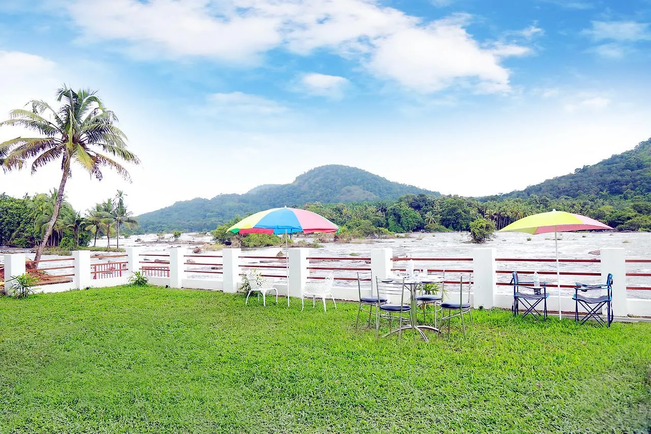 *** Ξενοδοχείο με διαμερίσματα Athirapilly River Resort Athirappilly Ινδία