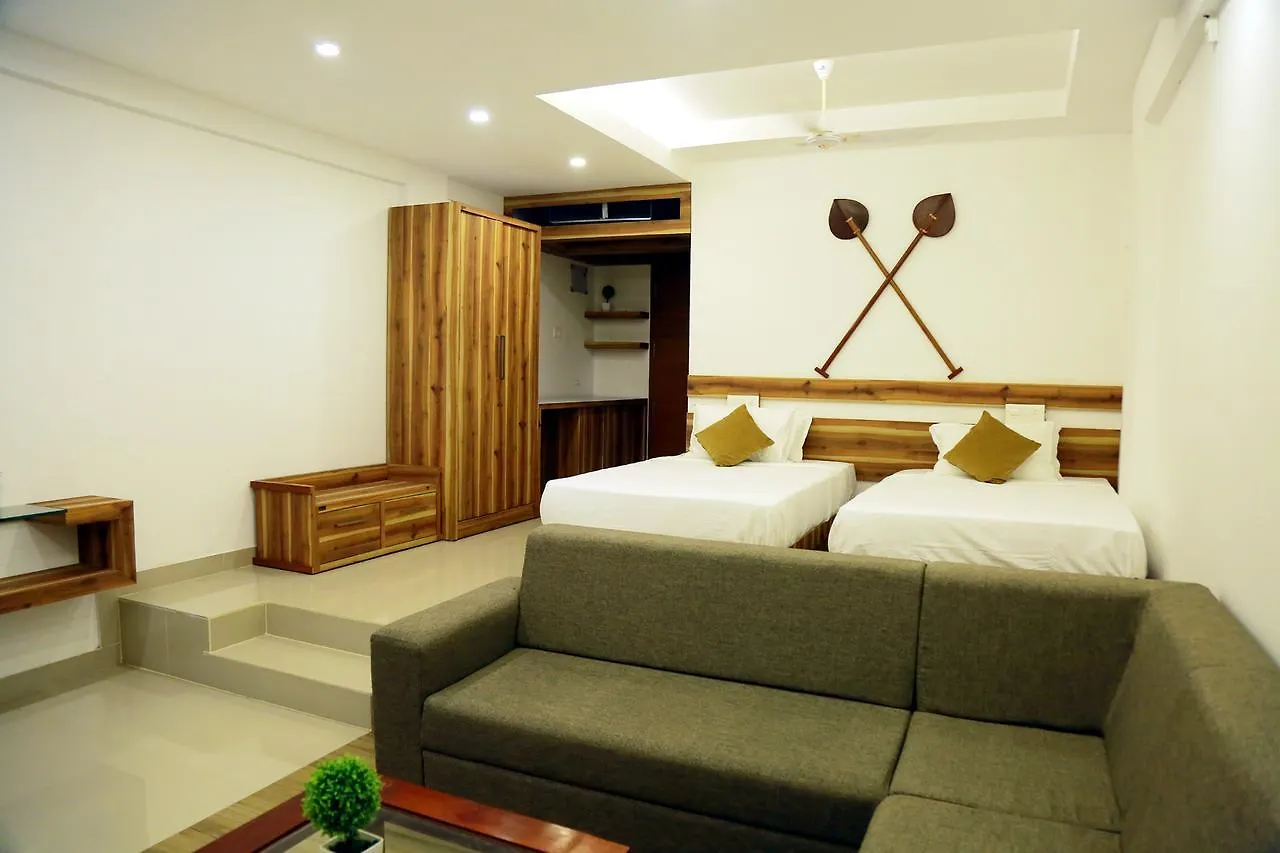Athirapilly River Resort Athirappilly Ξενοδοχείο με διαμερίσματα